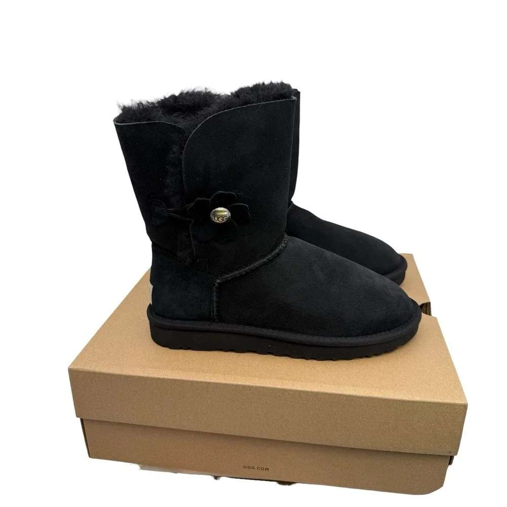 UGG Black Bailey Poppy Boots Silver Button Woman Size 7 NWB Read